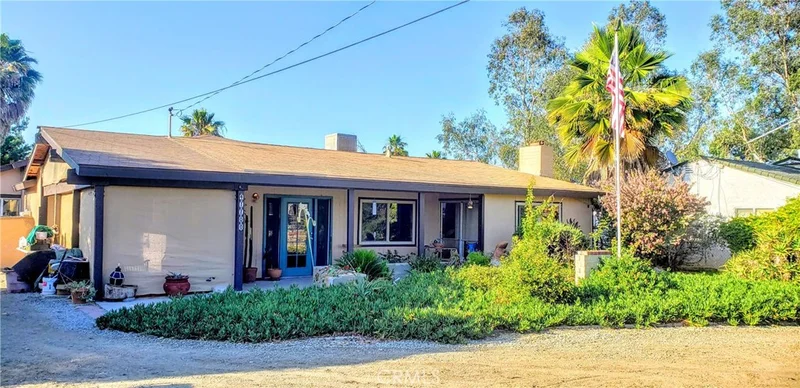 41100 Stetson, Hemet, CA 92544
