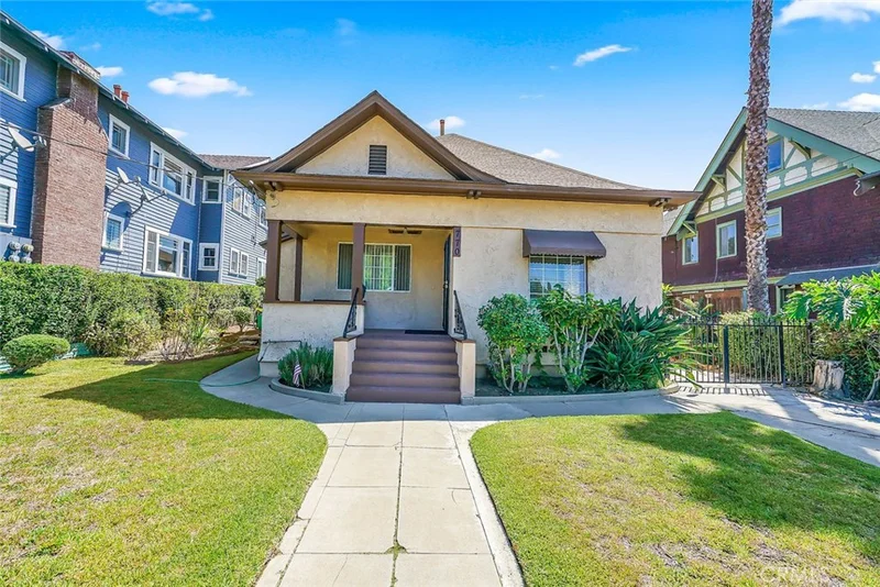 770 Kensington, Los Angeles, CA 90026
