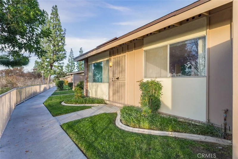 22709 Palm #E, Grand Terrace, CA 92313
