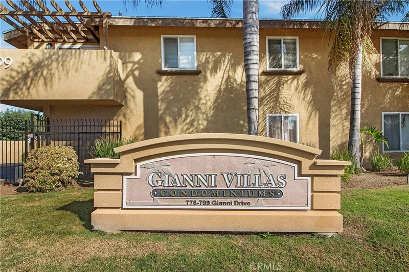 778 Gianni #105, Corona, CA 92879