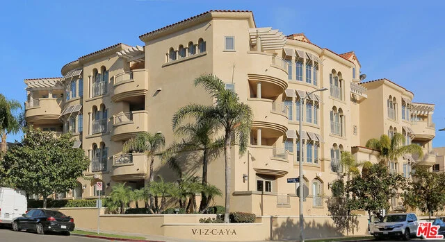 1000 Granville #101, Los Angeles, CA 90049