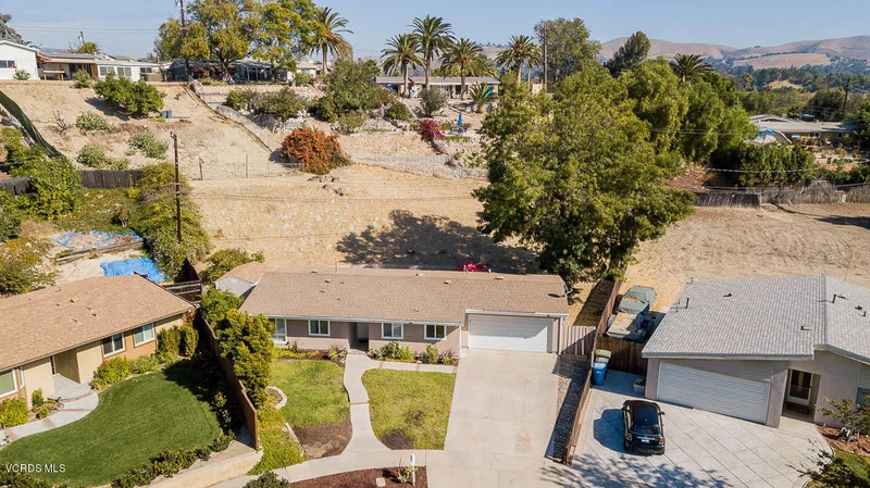 878 Linden, Thousand Oaks, CA 91360