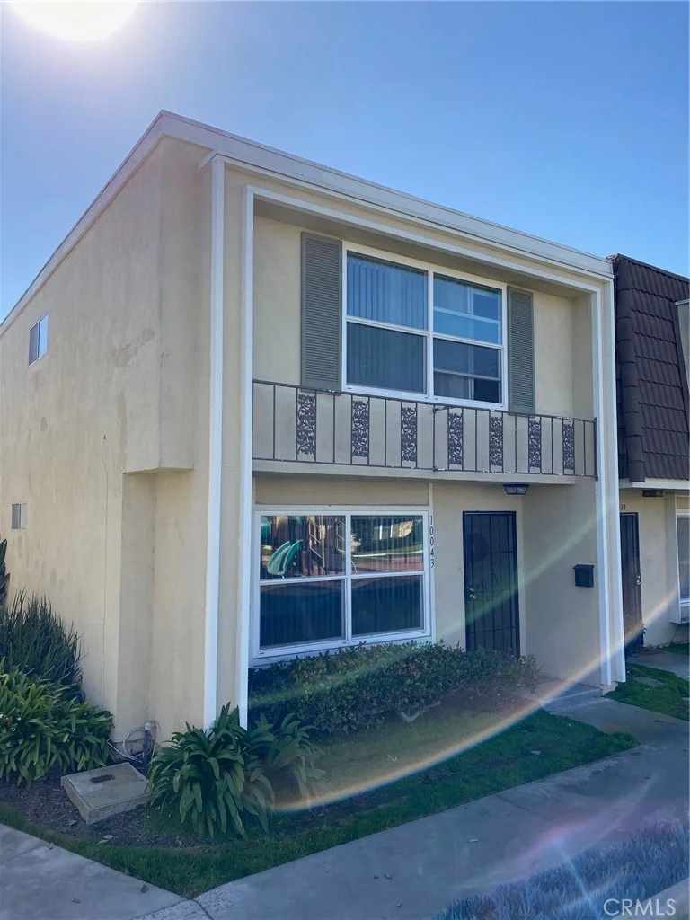10043 Los Coyotes, Fountain Valley, CA 92708