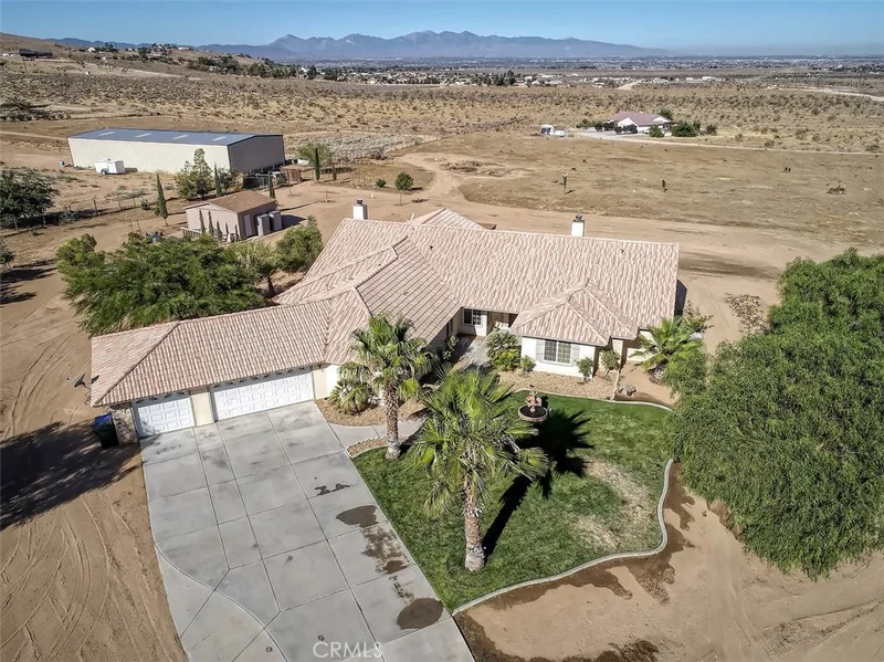 10252 Bella Vista, Apple Valley, CA 92308