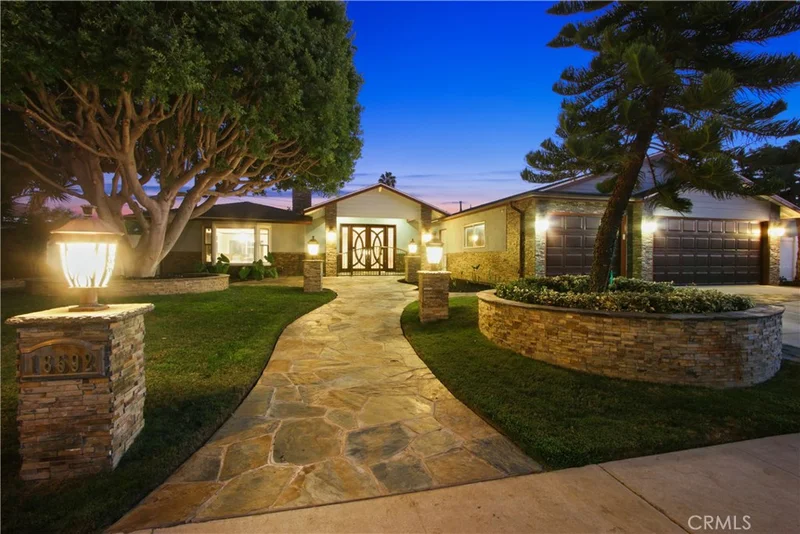 18592 Medford, North Tustin, CA 92705