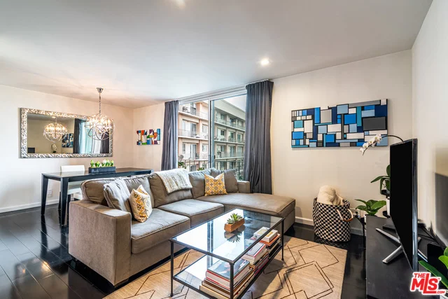 100 Doheny #914, Los Angeles, CA 90048