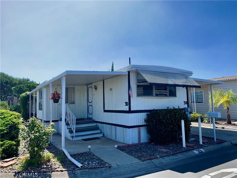 1010 Bobier #30, Vista, CA 92084