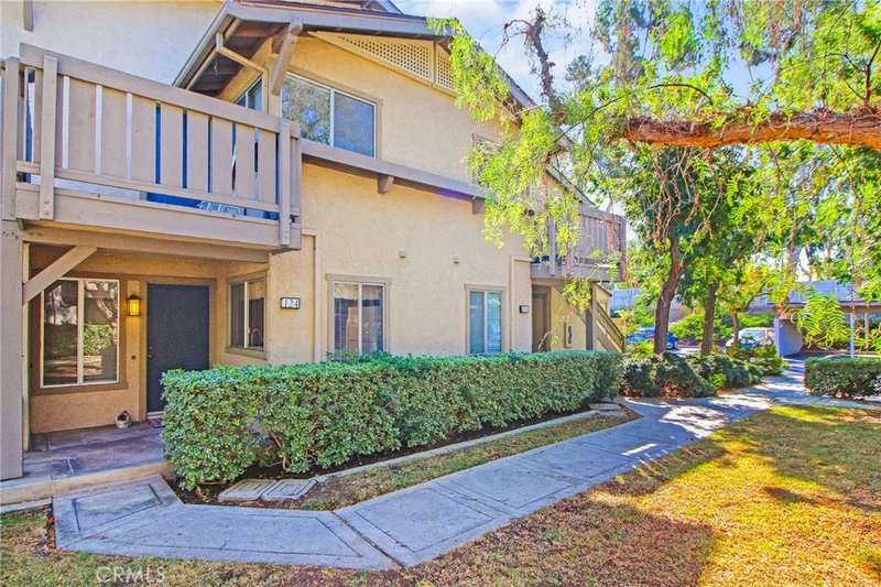 124 Echo Run 49, Irvine, CA 92614