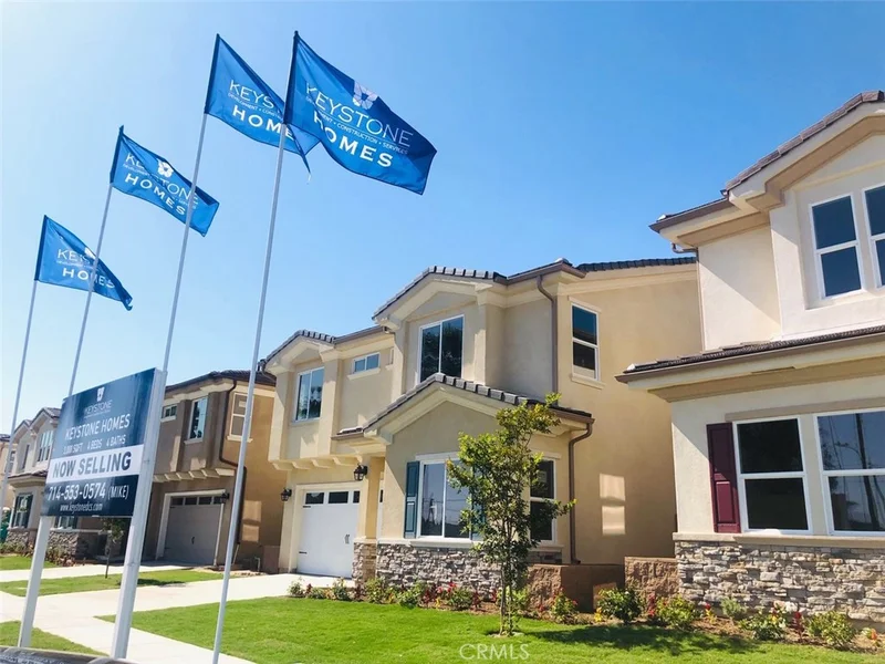 6201 La Palma, Buena Park, CA 90620