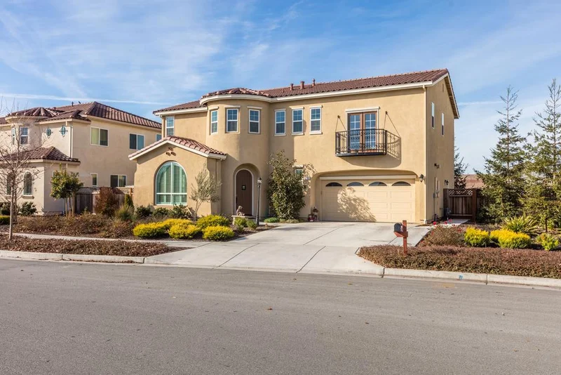 1160 Black Forest, Hollister, CA 95023