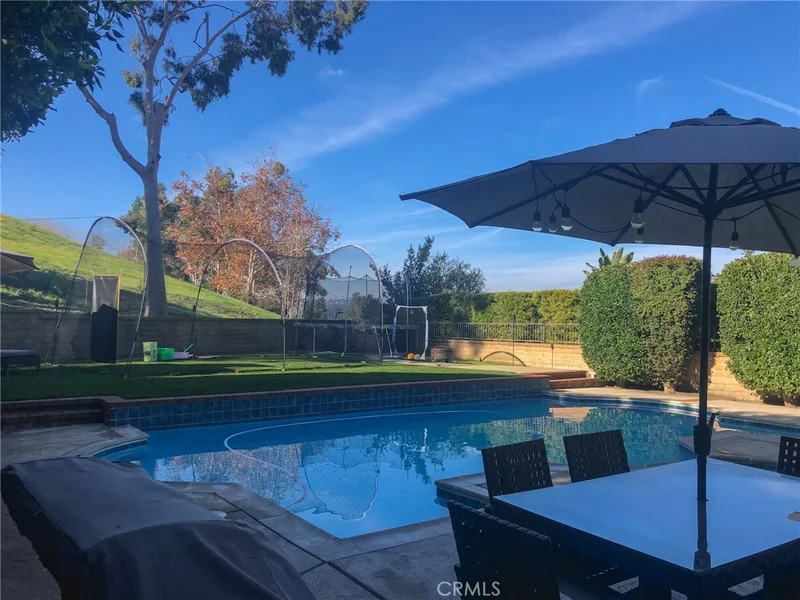 25541 El Capitan, Laguna Hills, CA 92653