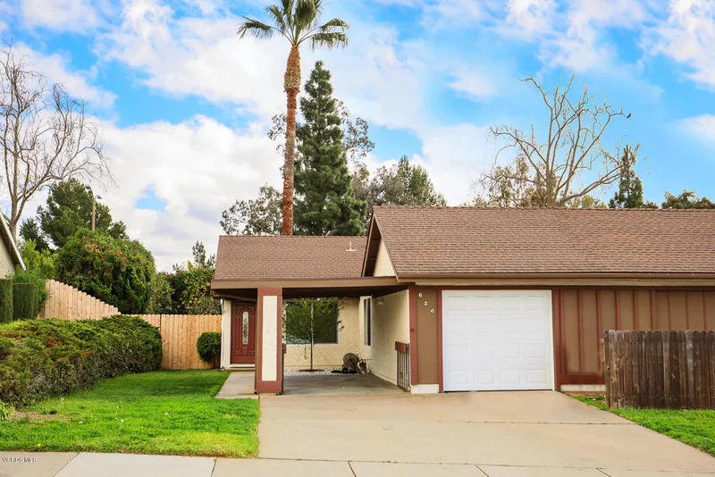 626 Hacienda, Camarillo, CA 93012