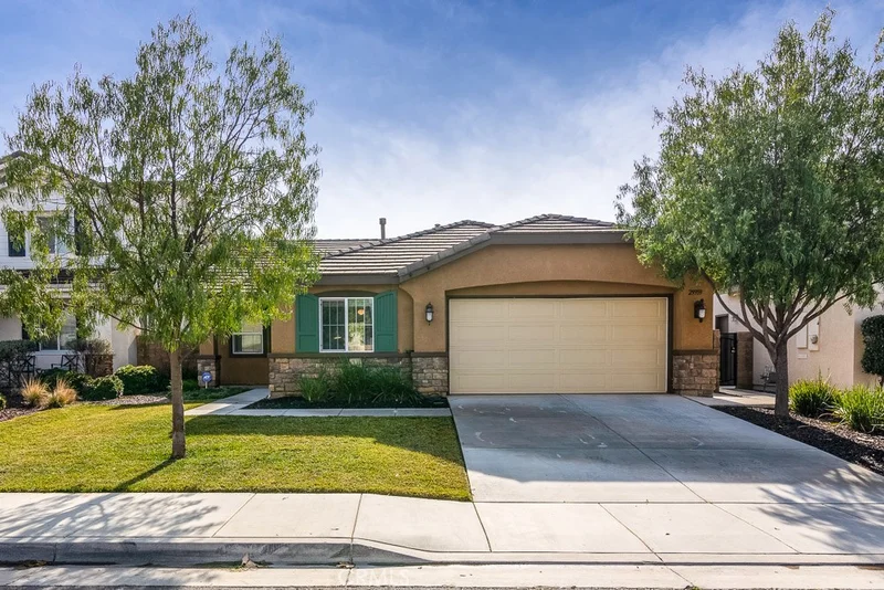 29359 Whitewater, Menifee, CA 92585