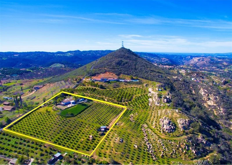 29507 Sierra Rojo, Valley Center, CA 92082
