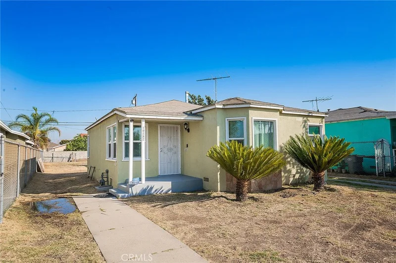 10252 San Gabriel, South Gate, CA 90280