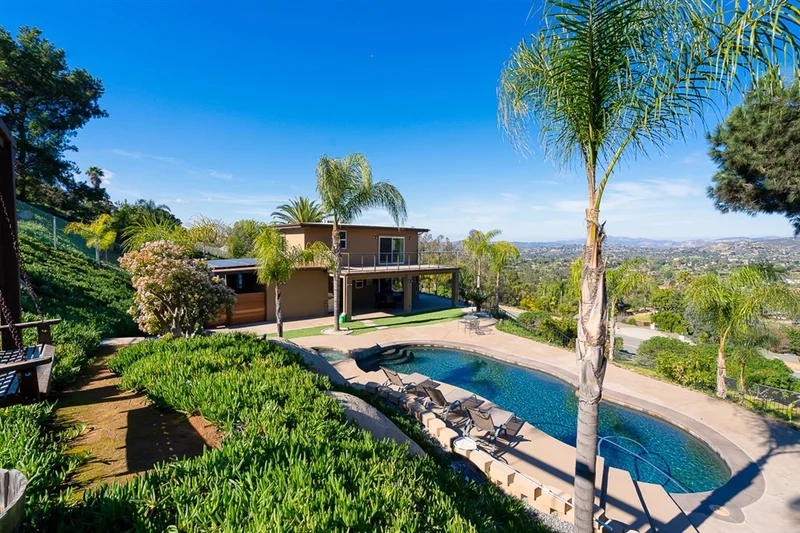 1038 Vista Sierra Dr, El Cajon, CA 92019