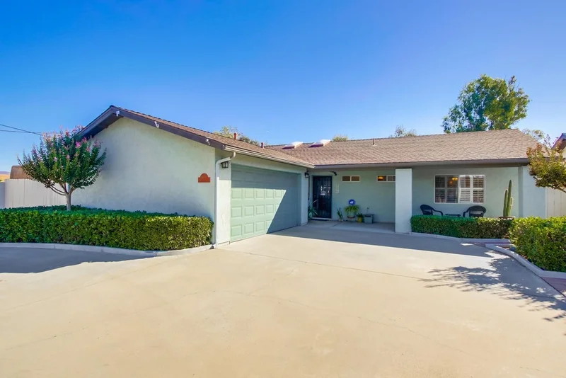 8665 Willow Terrace, Santee, CA 92071