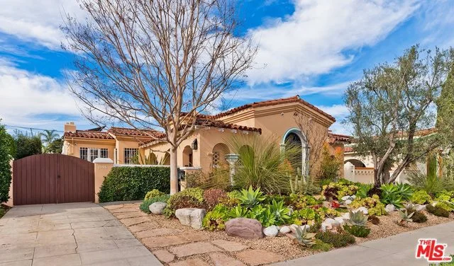 1155 Alvira, Los Angeles, CA 90035