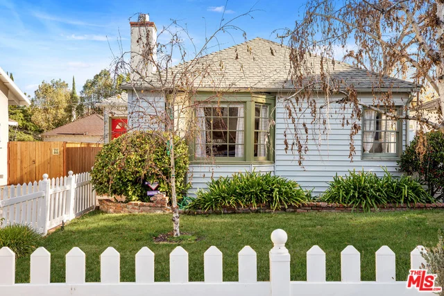 4664 Norwich, Sherman Oaks, CA 91403