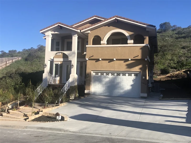 11470 Almazon St, San Diego, CA 92129