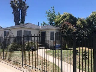 6200 8th, Los Angeles, CA 90043