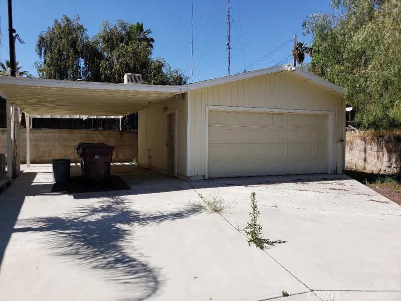 45912 E. Florida, Hemet, CA 92544