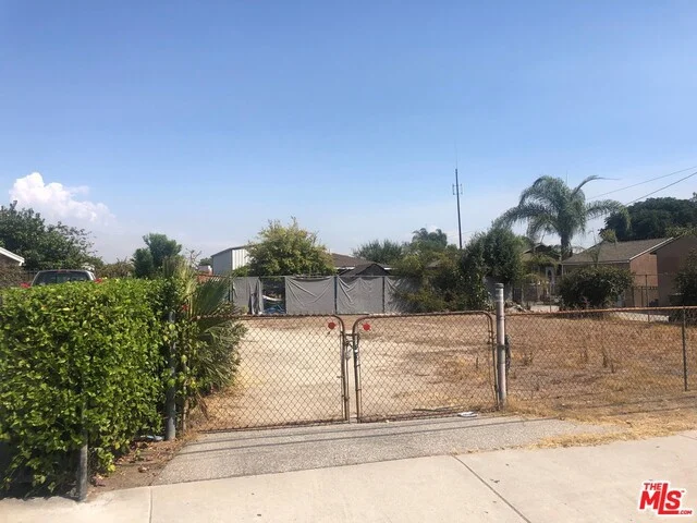 5558 Lark Ellen, Azusa, CA 91702