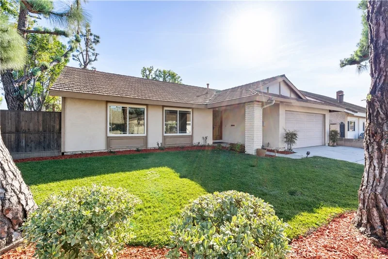10002 Myra, Cypress, CA 90630