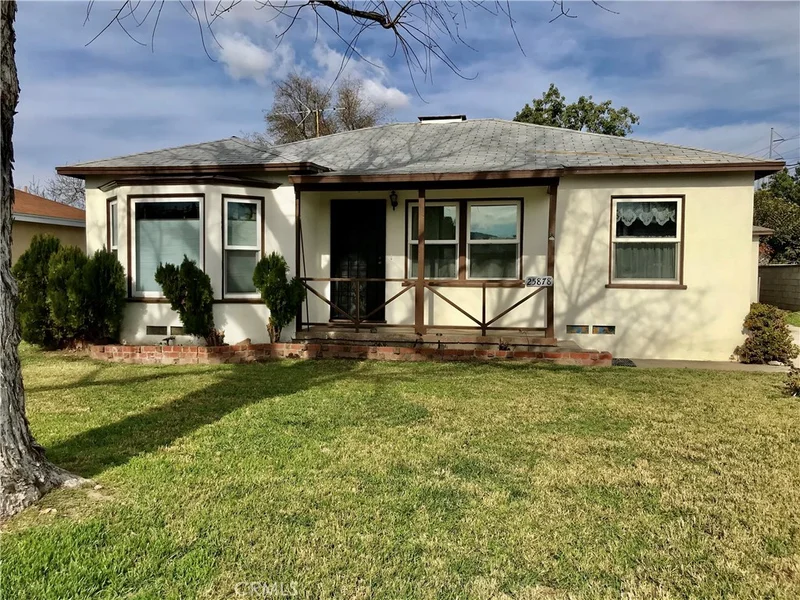 25878 Lomas Verdes, Redlands, CA 92373