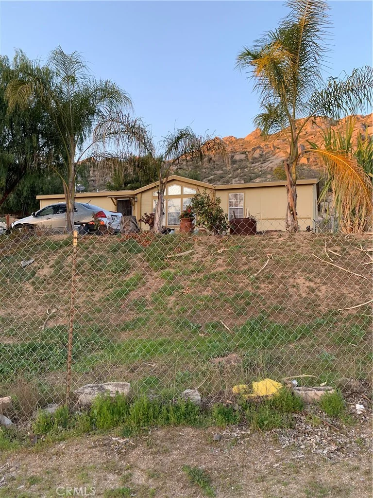 25435 Vineta, Homeland, CA 92548