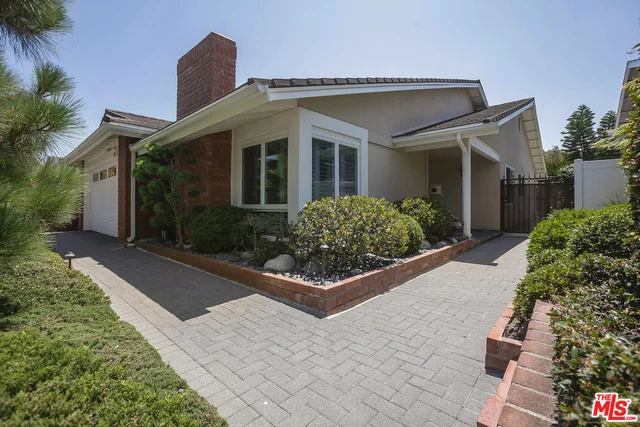 12576 Rosy, Los Angeles, CA 90066
