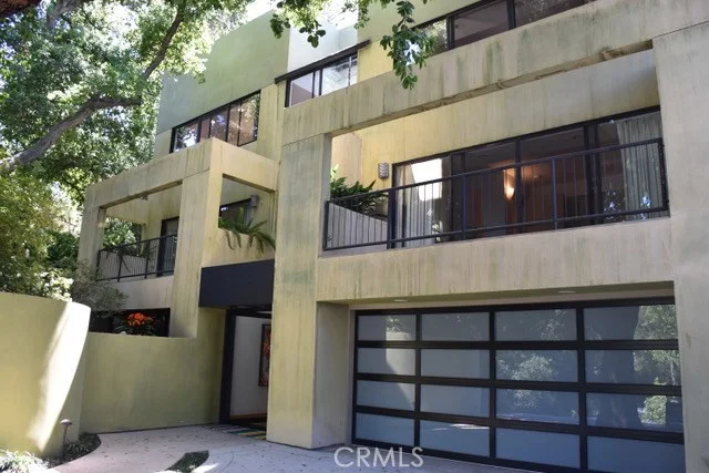 1145 Wellington, Pasadena, CA 91103