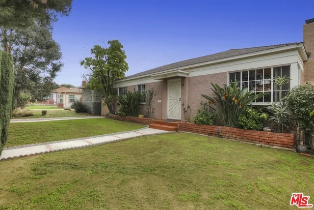 3020 Sagamore Way, Los Angeles, CA 90065