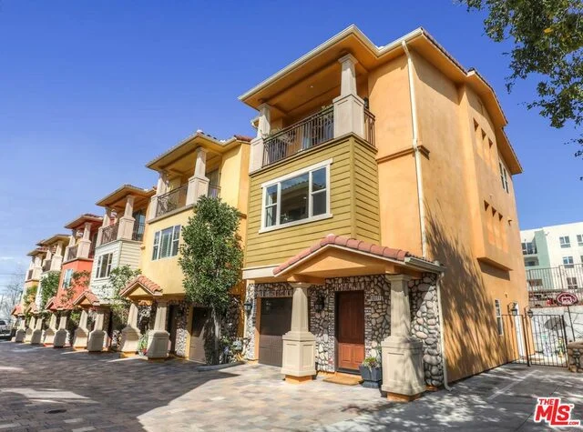 10111 Amber Court, Tujunga, CA 91042