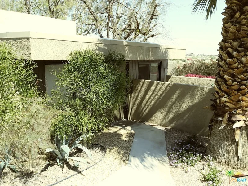 423 Bradshaw #58, Palm Springs, CA 92262