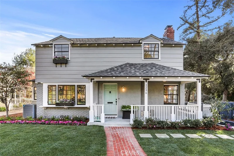 1236 New York, Altadena, CA 91001