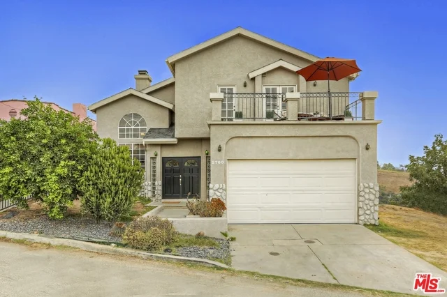 2700 Thomas, Los Angeles, CA 90031