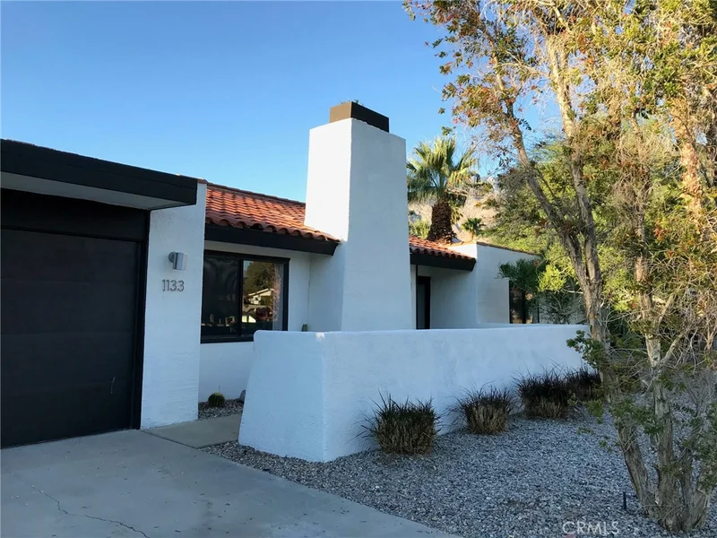 1133 Via Escuela, Palm Springs, CA 92262
