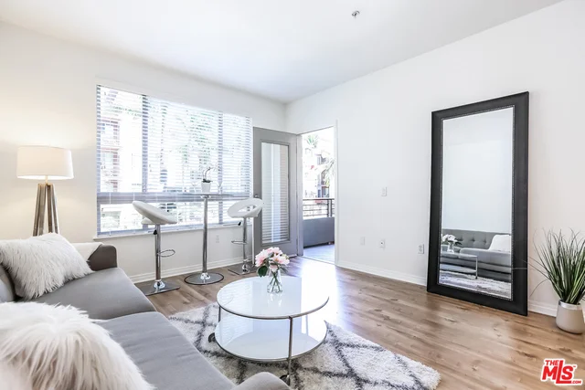 100 Alameda #279, Los Angeles, CA 90012