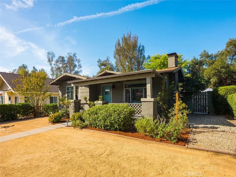 899 Wilson, Pasadena, CA 91104