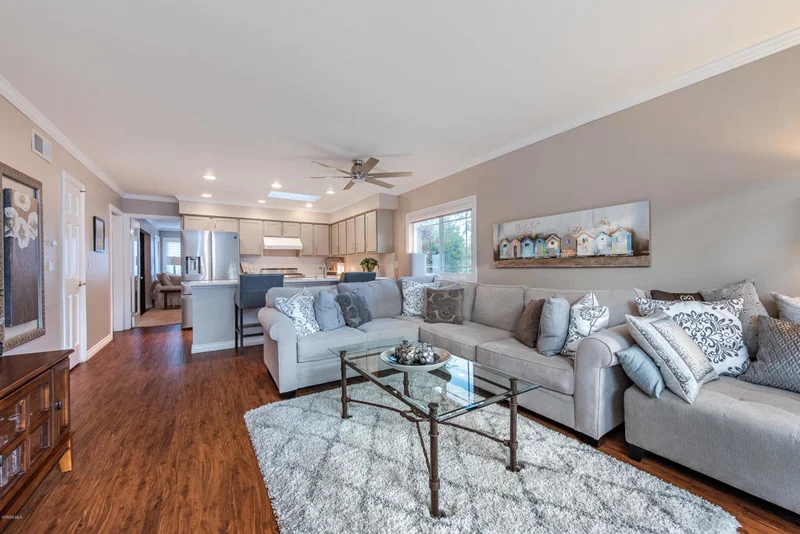 1124 Bright Glen, Westlake Village, CA 91361