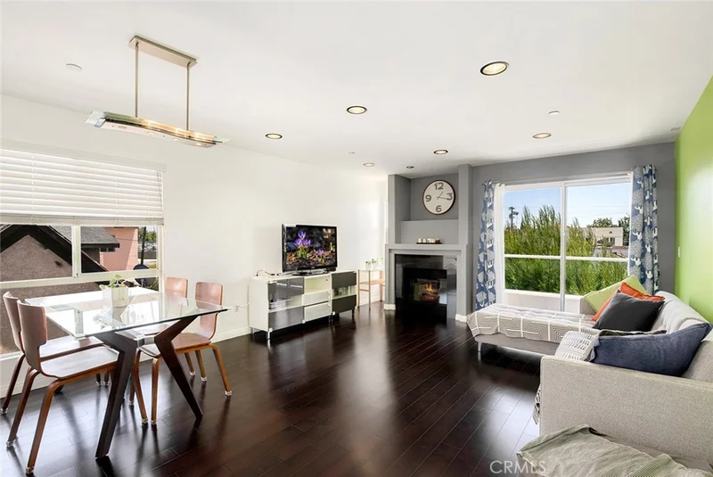 1150 Oxford #303, Los Angeles, CA 90006