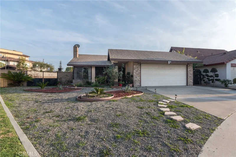 1041 Dennis, Santa Ana, CA 92704