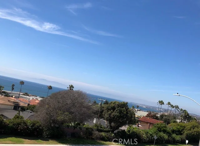 418 Palos Verdes, Redondo Beach, CA 90277