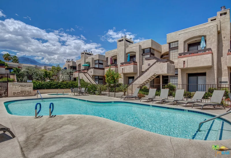 2601 Broadmoor #65, Palm Springs, CA 92264