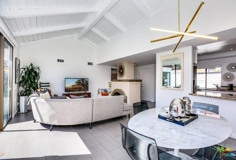 2545 Miramonte #C, Palm Springs, CA 92264