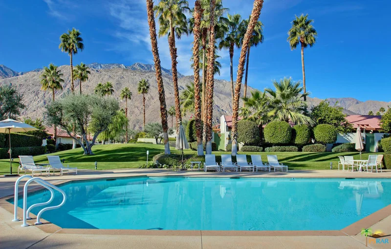 1252 E Andreas Road, Palm Springs, CA 92262
