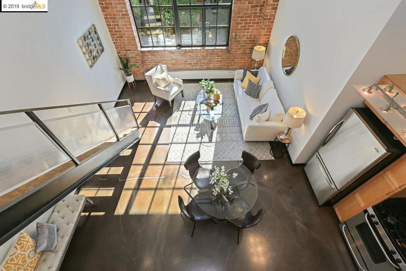 425 11th Street #16, Oakland, CA 94606