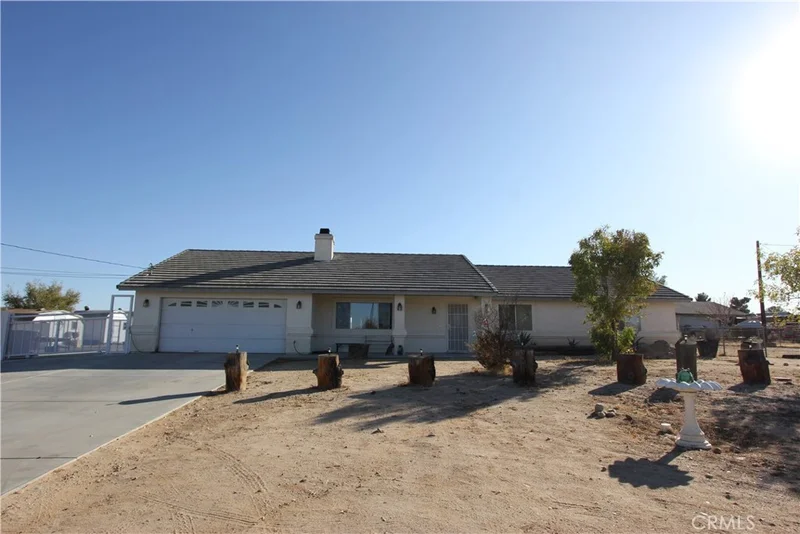 18555 Lemon, Hesperia, CA 92345