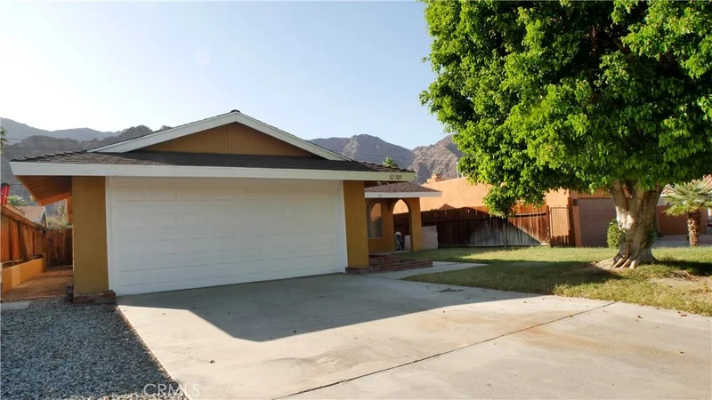 52305 Avenida Obregon, La Quinta, CA 92253